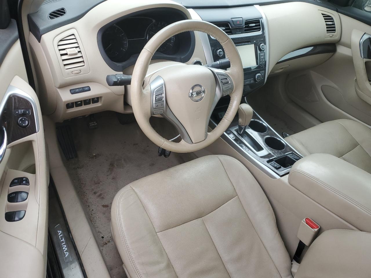 2013 Nissan Altima - Image 8