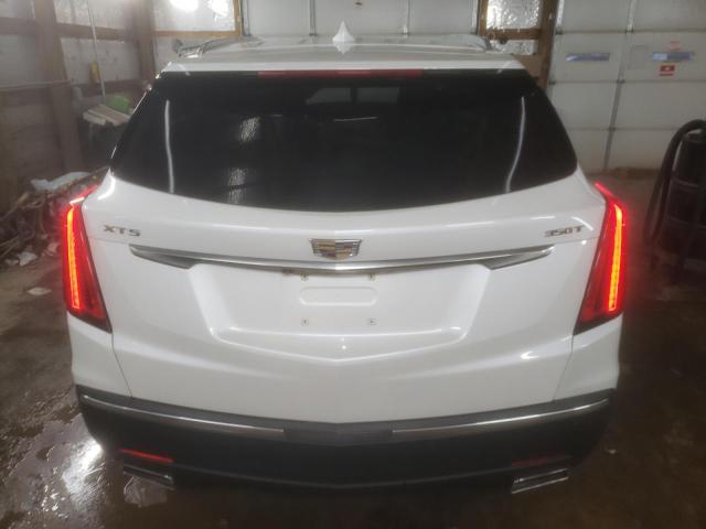  CADILLAC XT5 2020 Белы