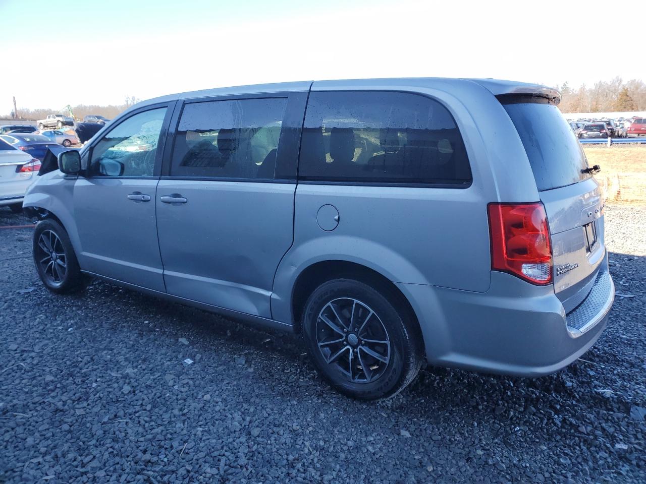 2018 Dodge Caravan - Image 2