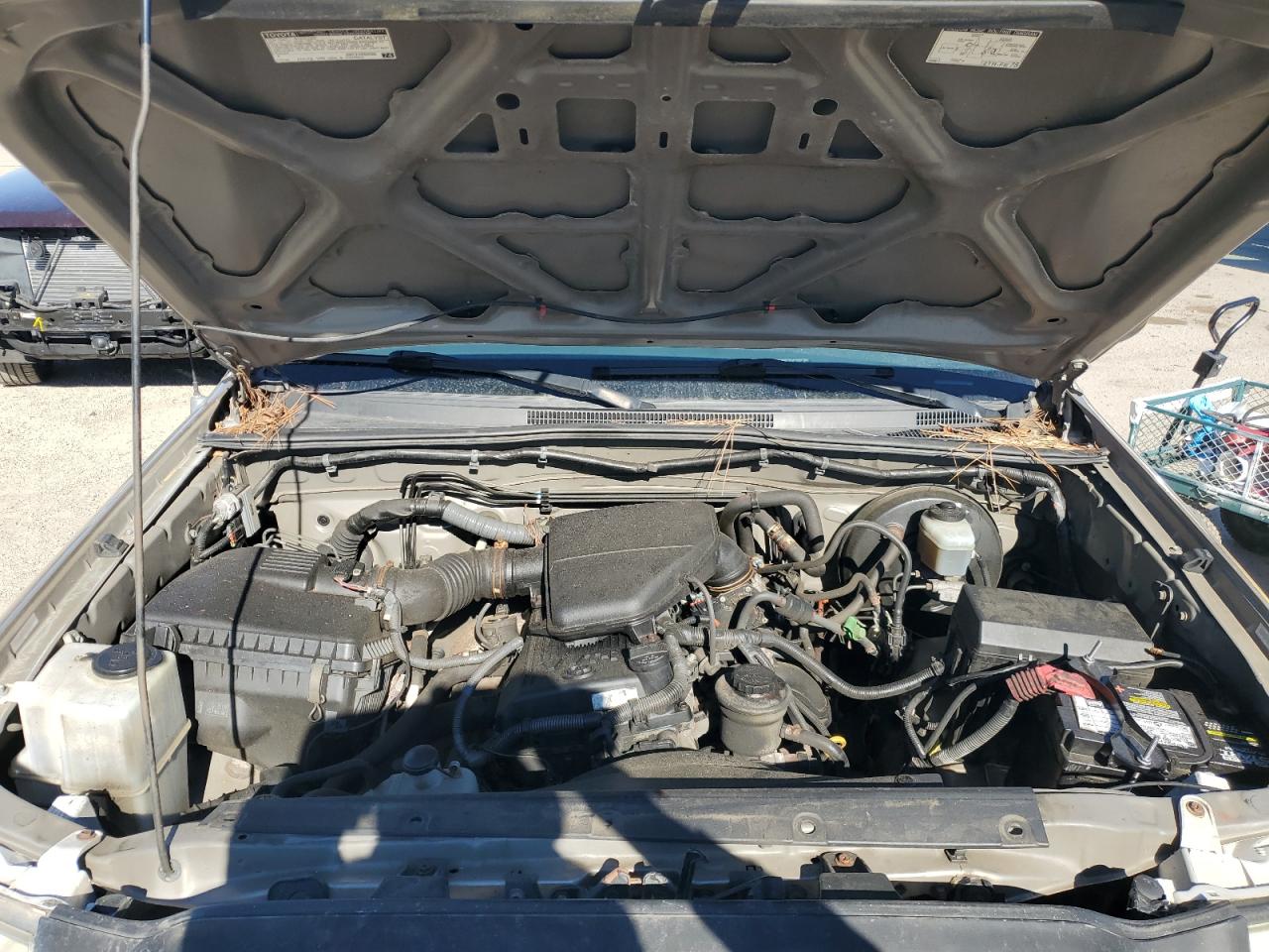 2005 Toyota Tacoma - Image 11