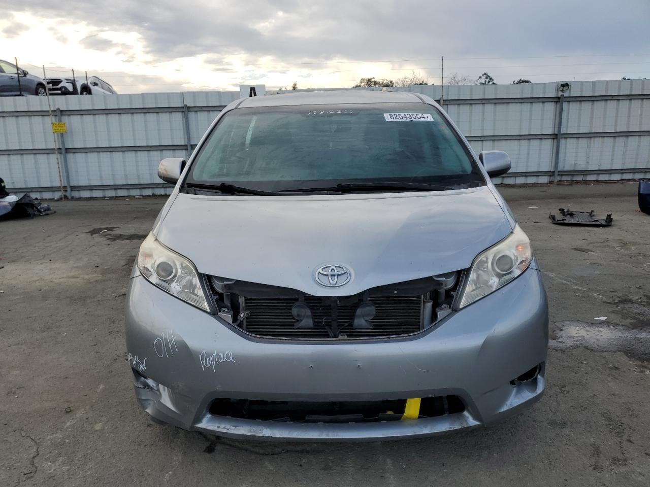 VIN 5TDKK3DC9GS745314 2016 TOYOTA All Models no.5