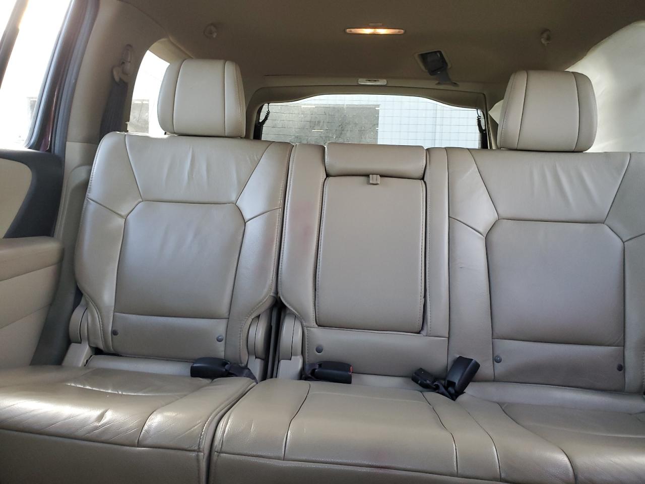 2015 Honda Pilot - Image 10