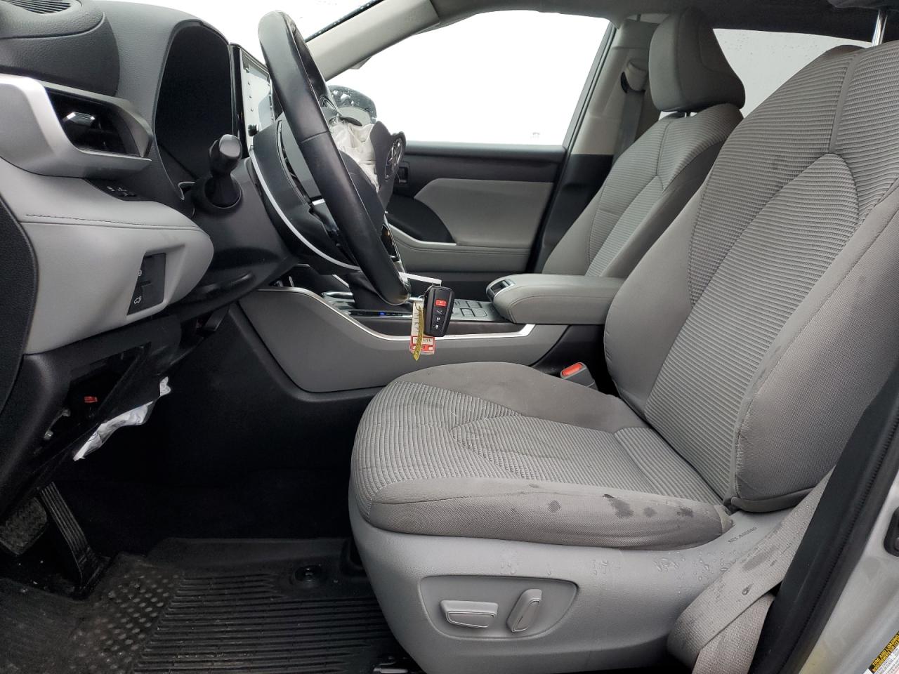 2020 Toyota Highlander - Image 7