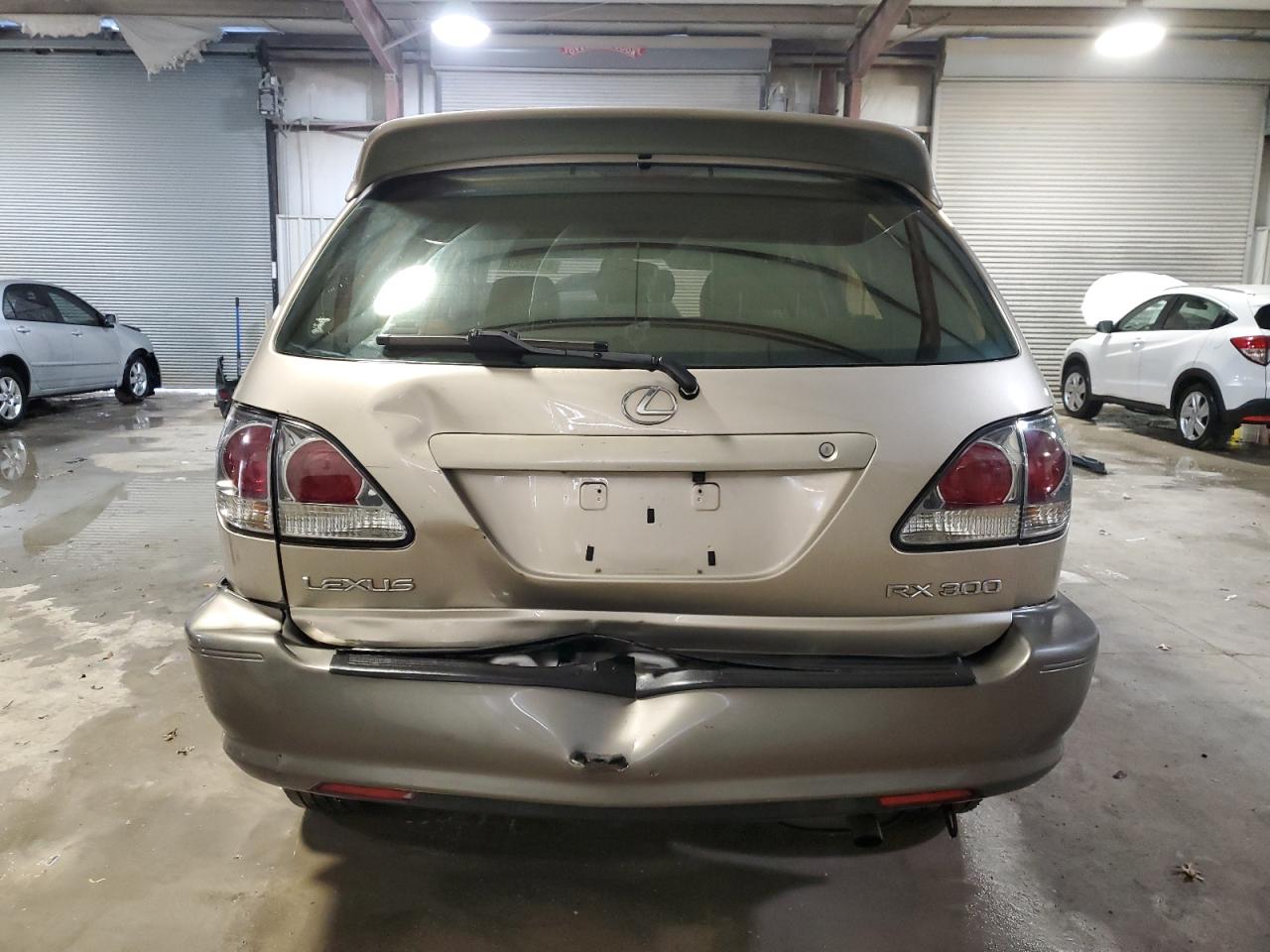 2003 Lexus RX - Image 6