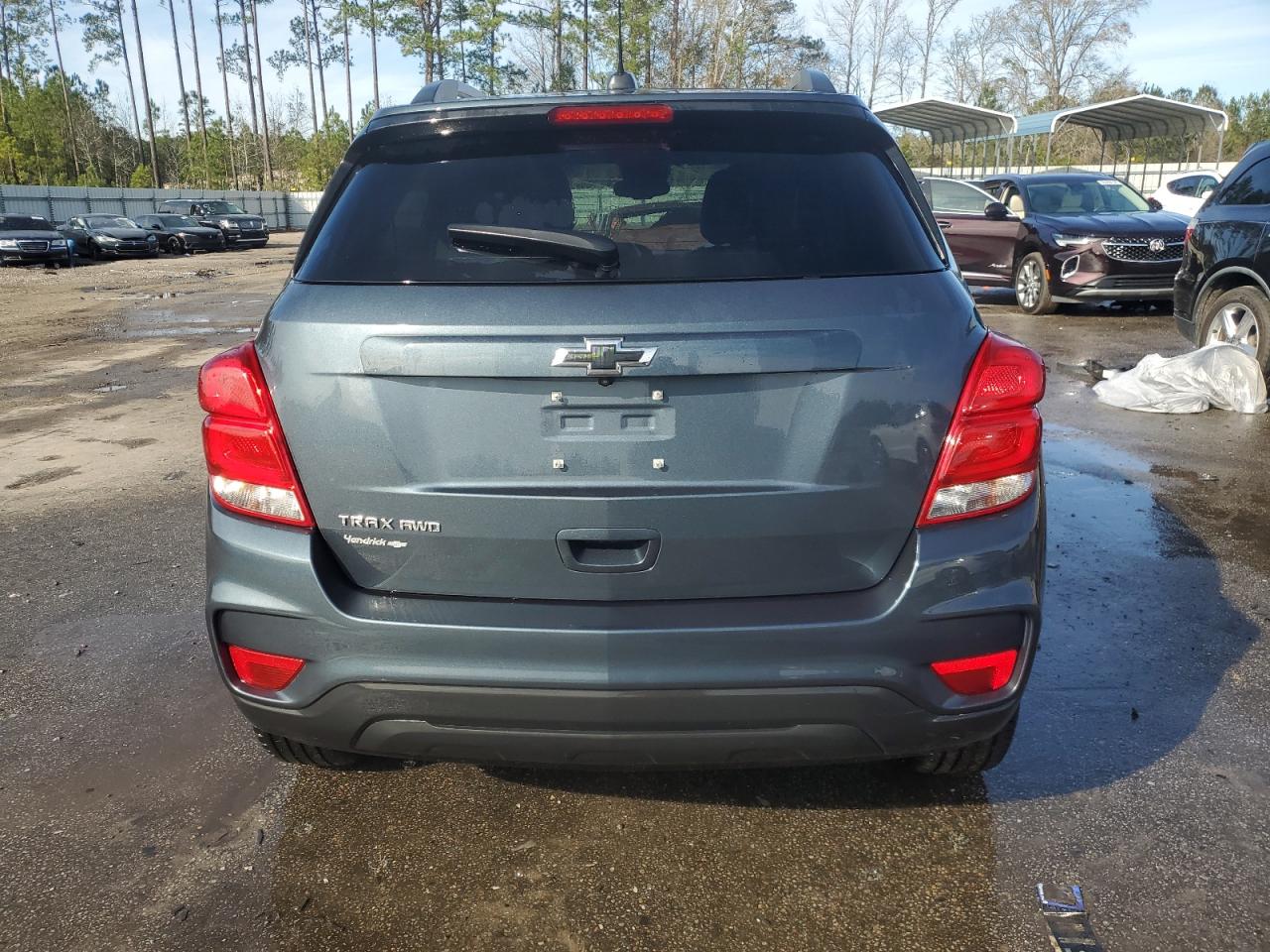 2022 Chevrolet Trax - Image 6