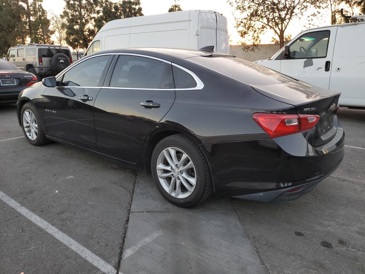 2016 Chevrolet Malibu - Image 2