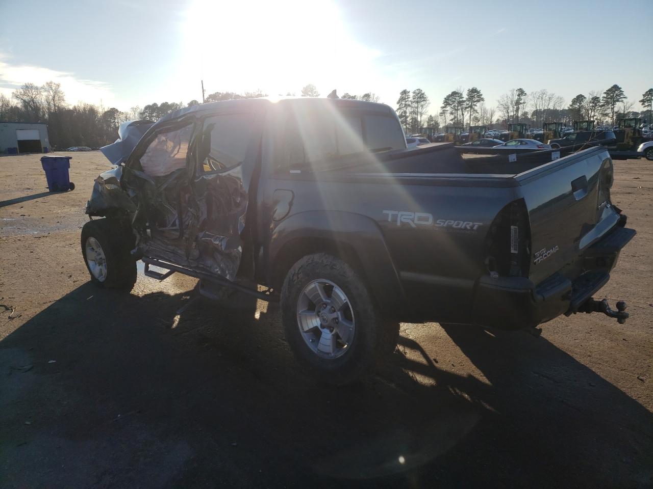 2014 Toyota Tacoma - Image 2