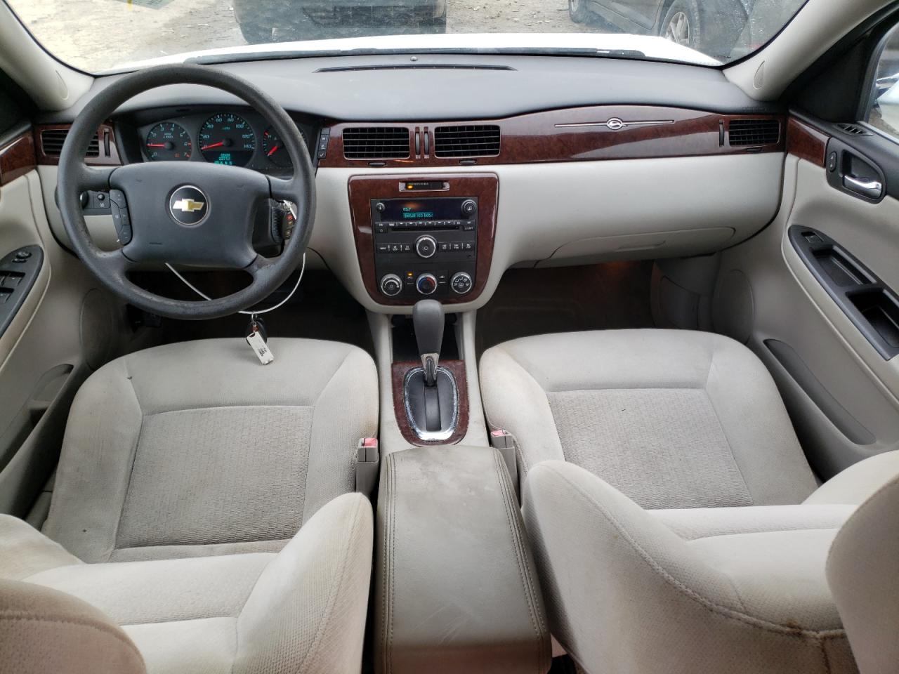 2011 Chevrolet Impala - Image 8