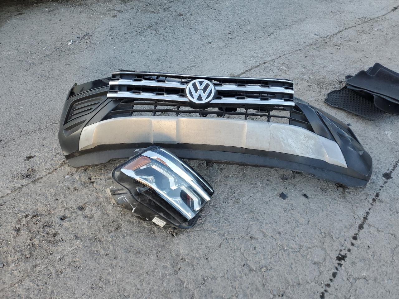 2018 Volkswagen Atlas - Image 13