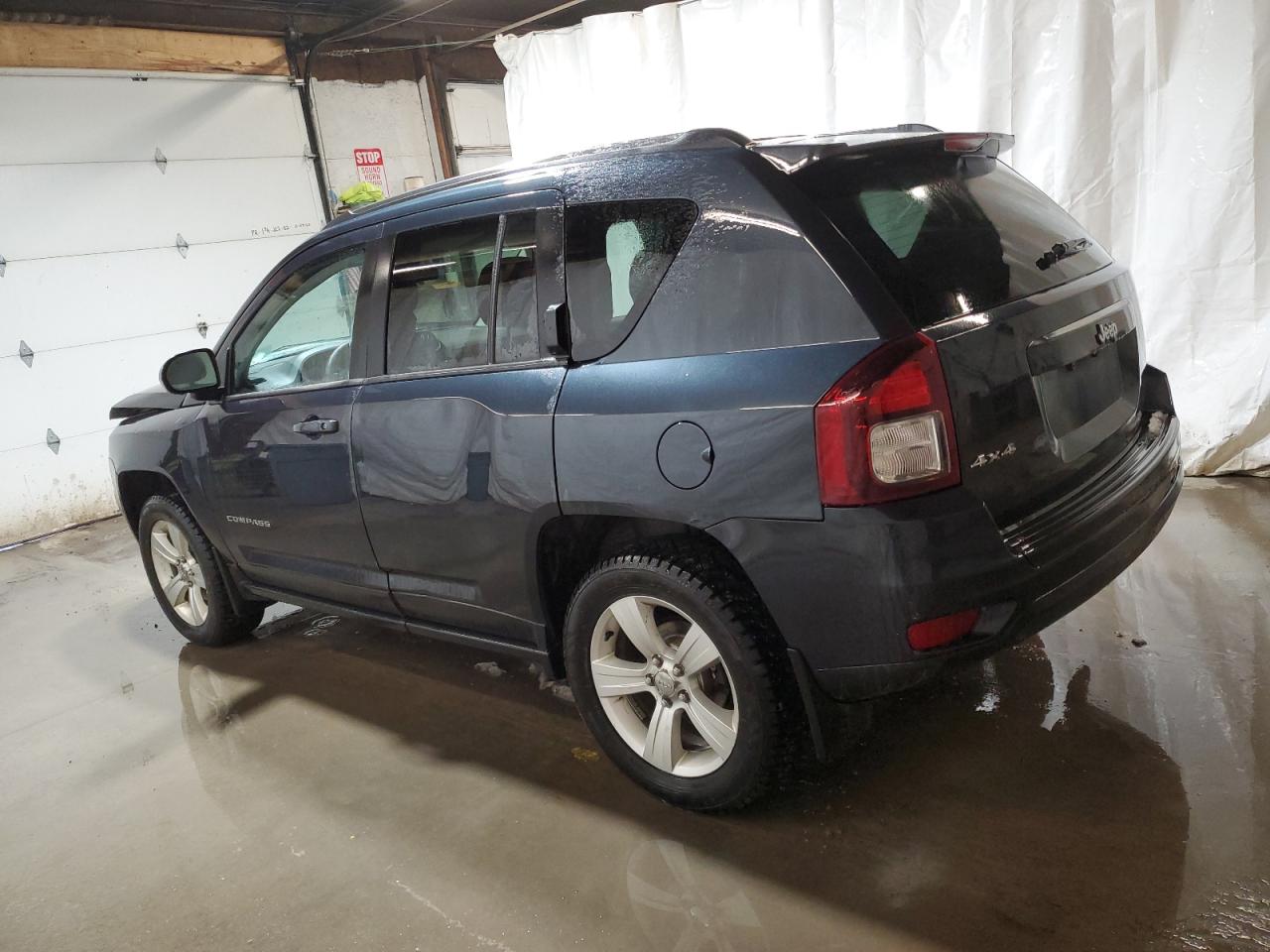 VIN 1C4NJDBB0ED532339 2014 JEEP COMPASS no.2