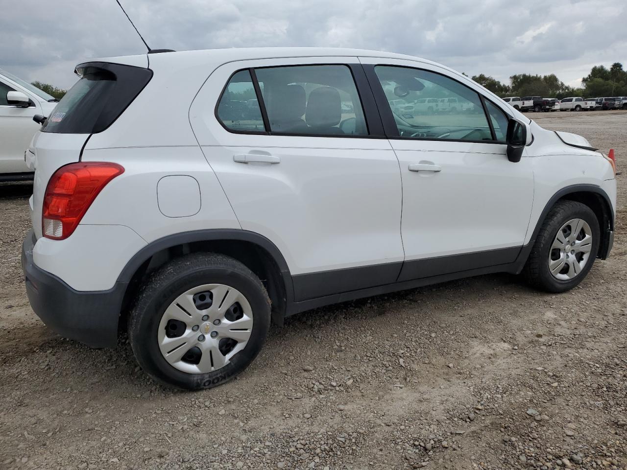 2015 Chevrolet Trax - Image 3
