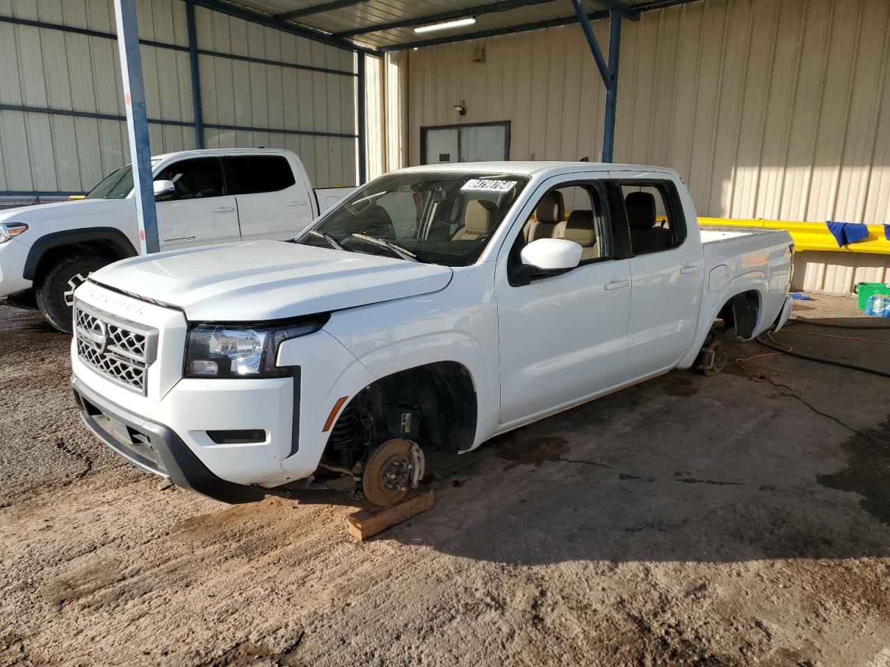 1N6ED1EK2PN668113 NISSAN FRONTIER Photo 1