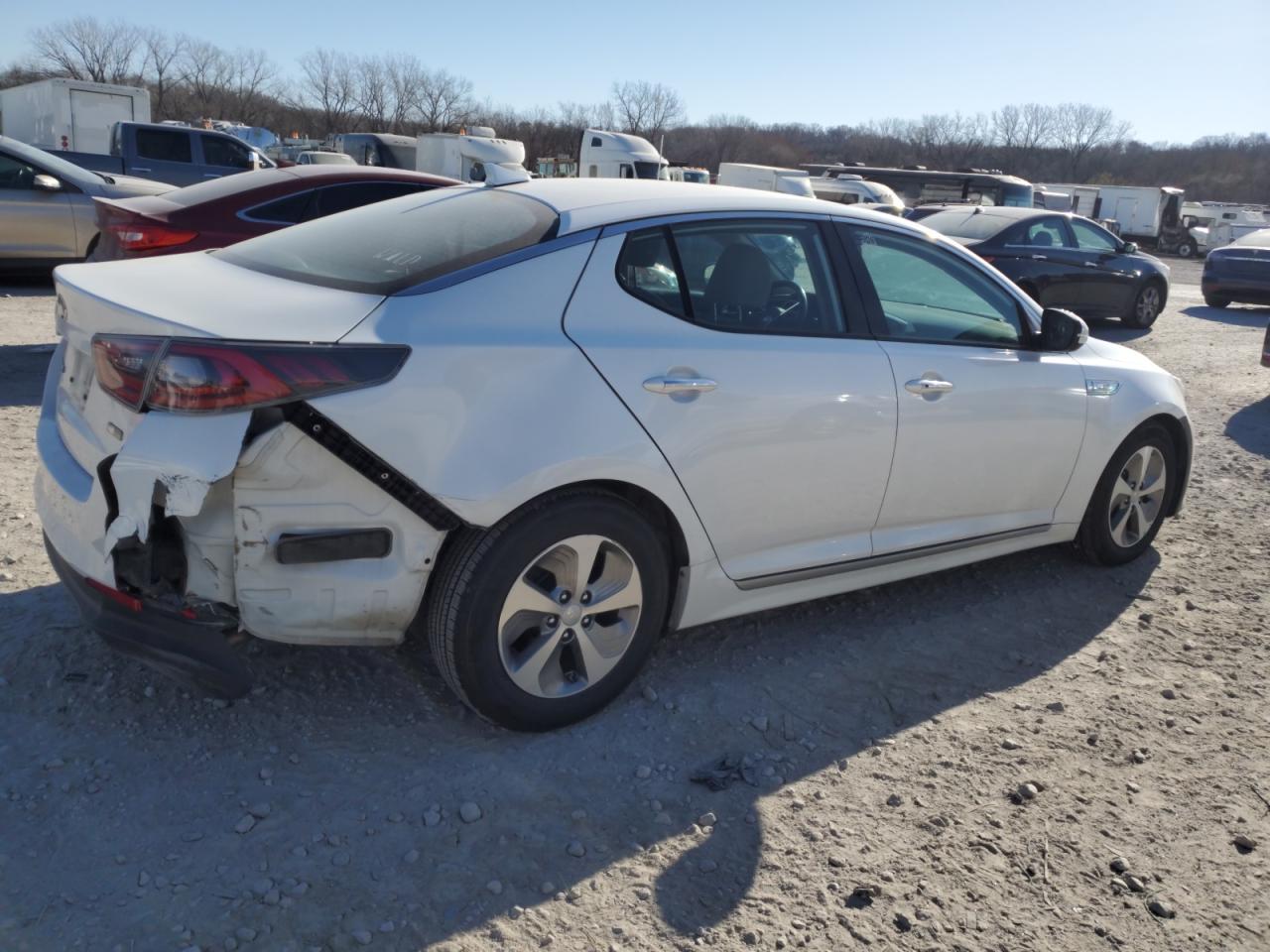 VIN KNAGM4AD5F5082568 2015 KIA OPTIMA no.3