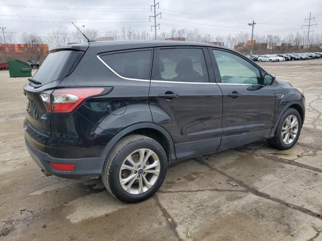  FORD ESCAPE 2017 Czarny