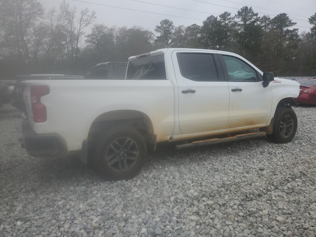 2021 Chevrolet Silverado - Image 3