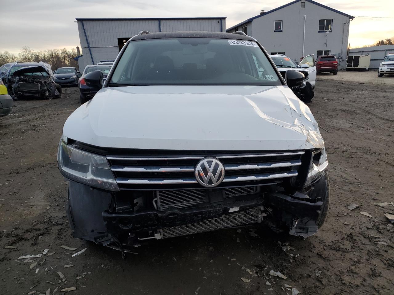 2018 Volkswagen Tiguan - Image 5