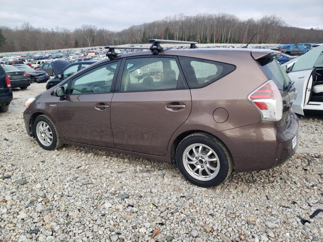 2016 Toyota Prius - Image 2