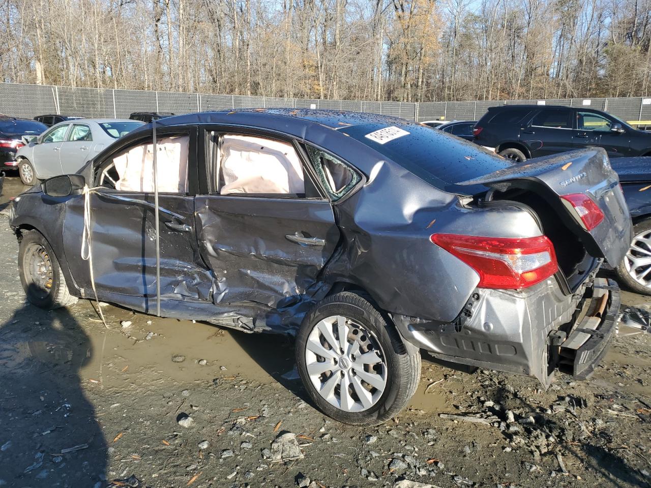 VIN 3N1AB7AP3JY204109 2018 NISSAN SENTRA no.2