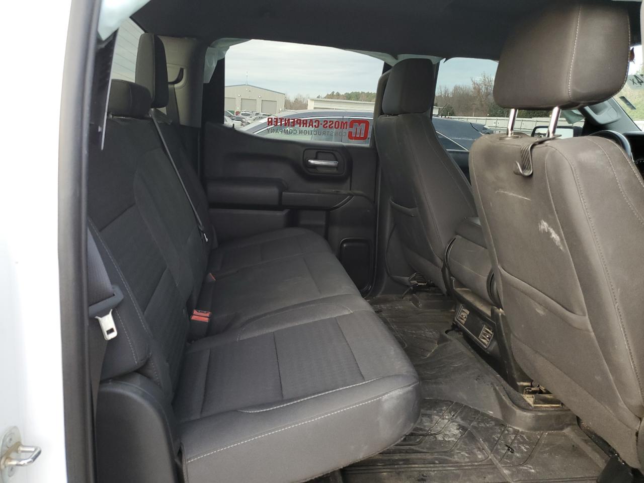 2022 Chevrolet Silverado - Image 10