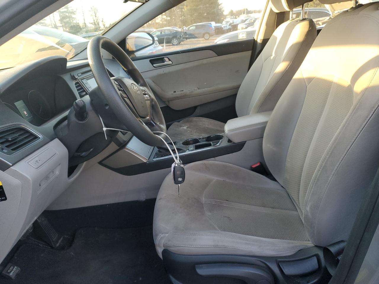 2015 Hyundai Sonata - Image 7