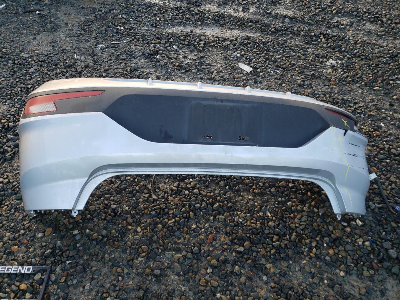 2019 Hyundai Elantra - Image 12