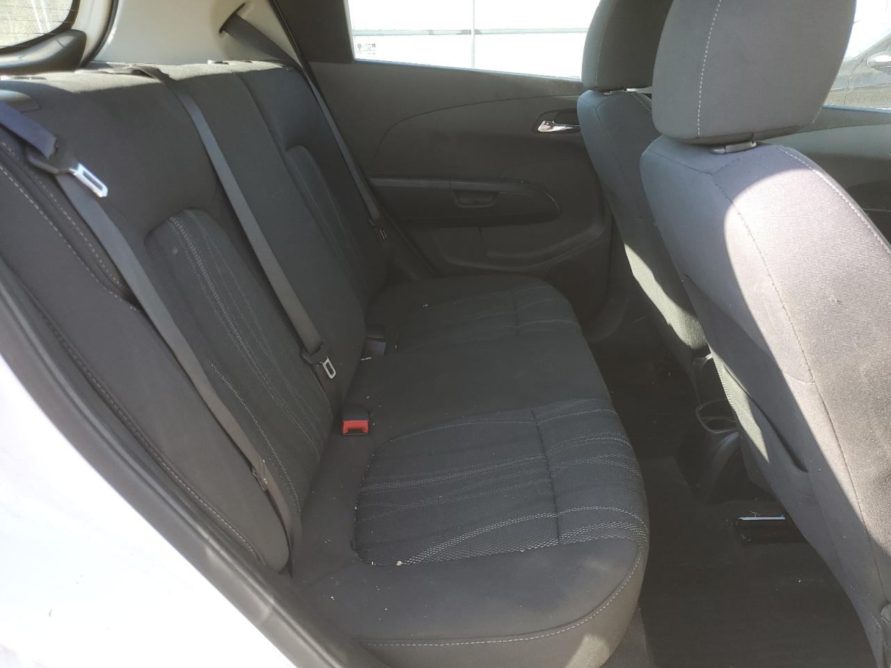2016 Chevrolet Sonic - Image 10
