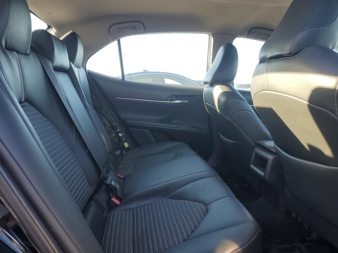 2019 Toyota Camry - Image 10