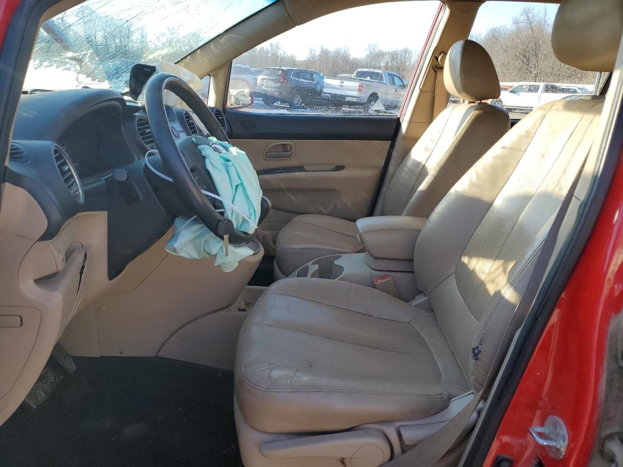 2009 Kia Rondo Base VIN: KNAFG528797277039 Lot: 84315414