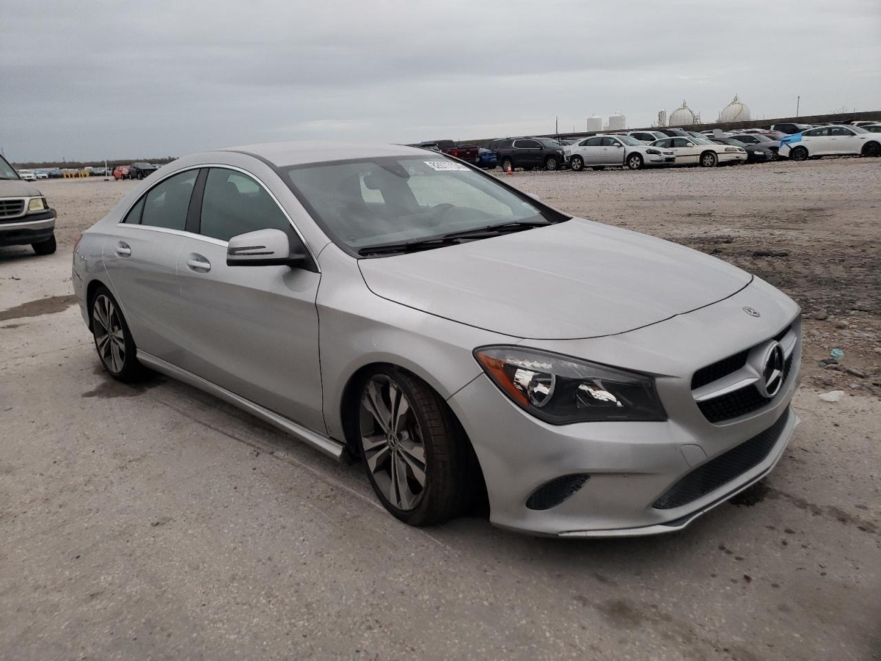 VIN WDDSJ4EB8KN744643 2019 MERCEDES-BENZ CLA-CLASS no.4