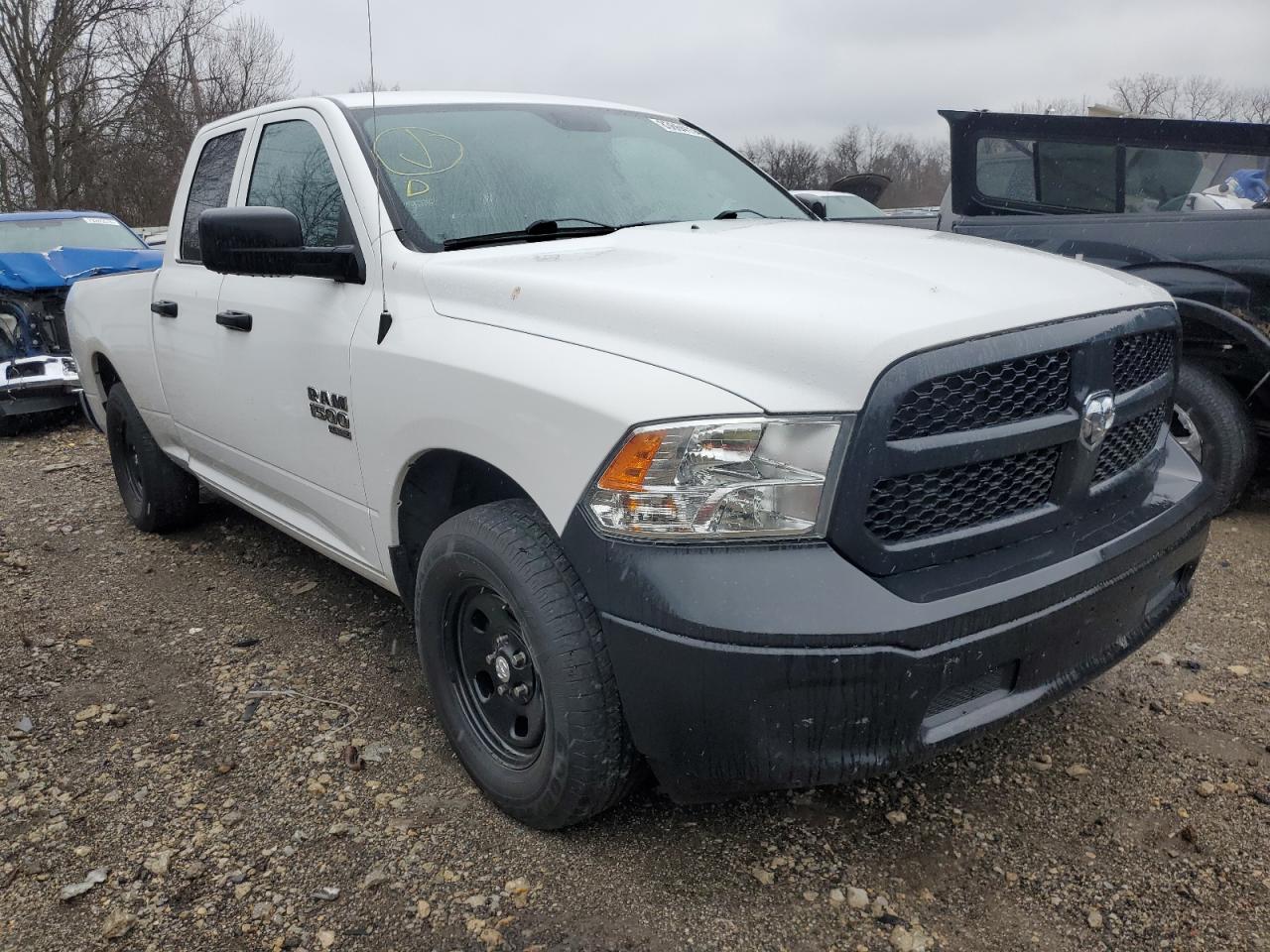 VIN 1C6RR7FG2KS588833 2019 RAM 1500 no.4