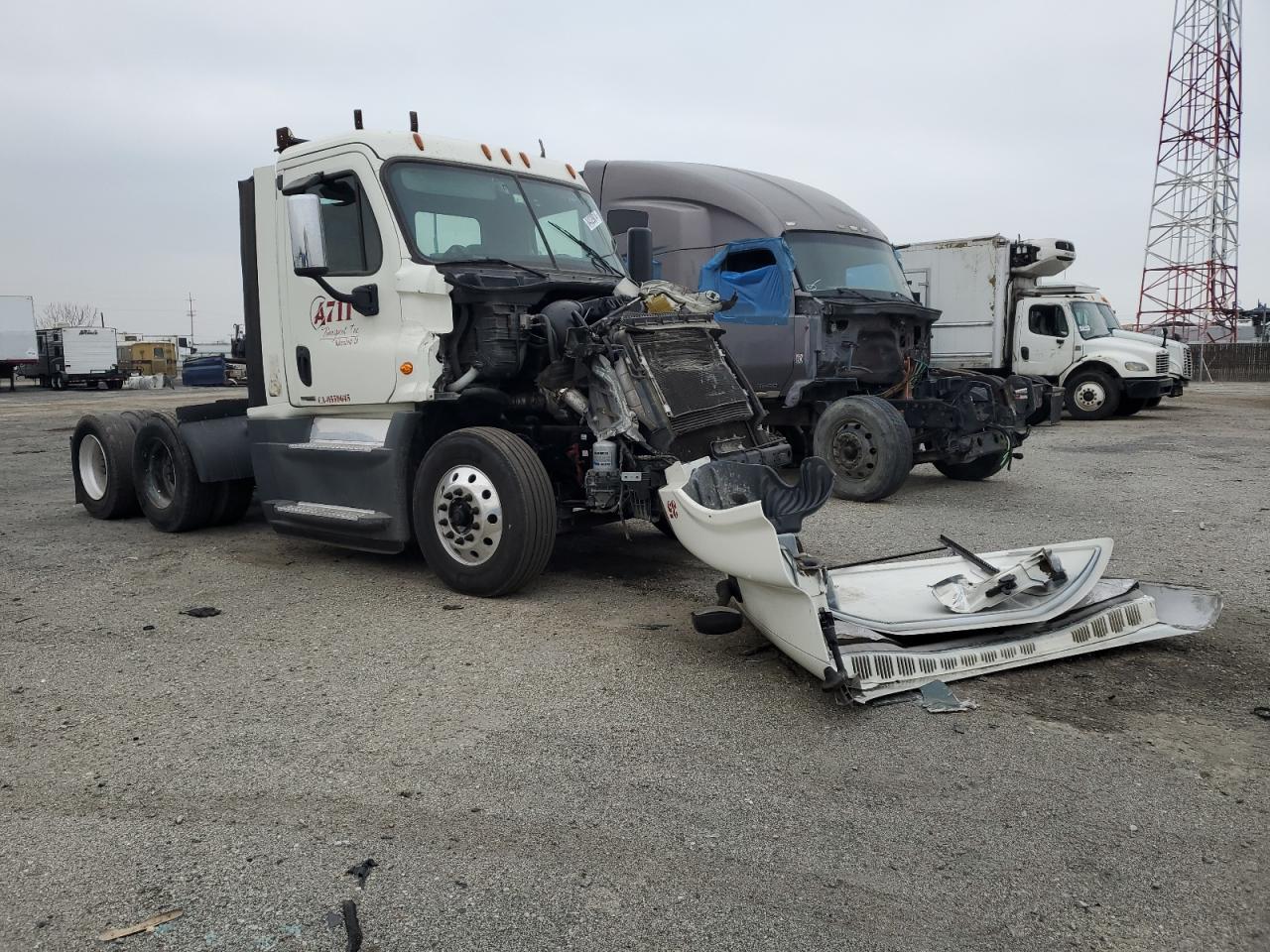 2017 Freightliner Cascadia 125 for Sale in Bakersfield, CA - Front End