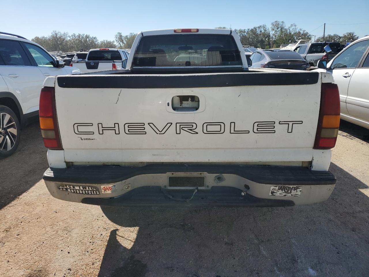 2000 Chevrolet Silverado - Image 6