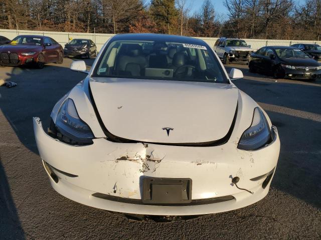  TESLA MODEL 3 2020 Білий