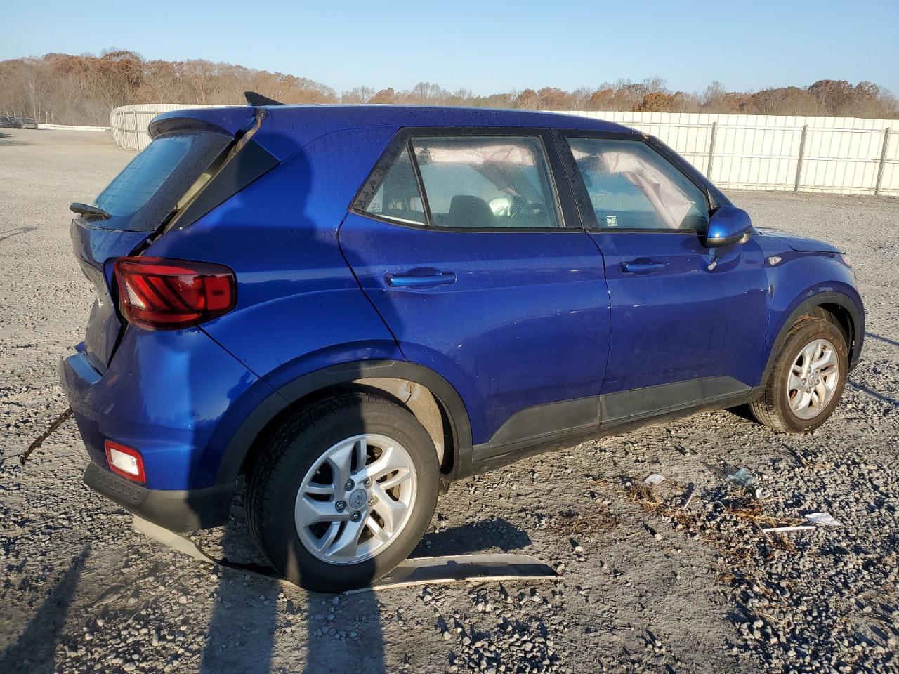 2021 Hyundai Venue - Image 3