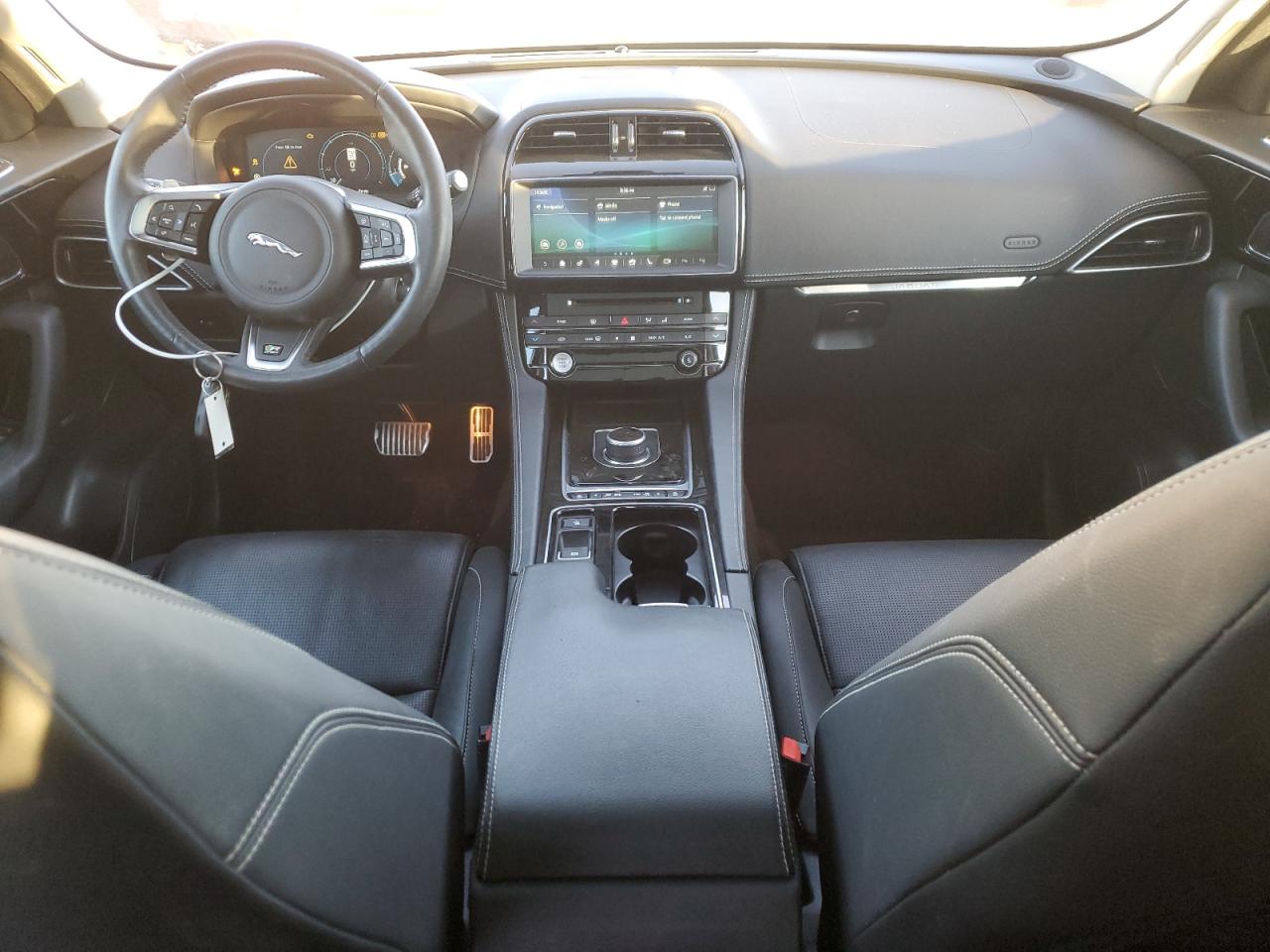2018 Jaguar F-Pace - Image 8