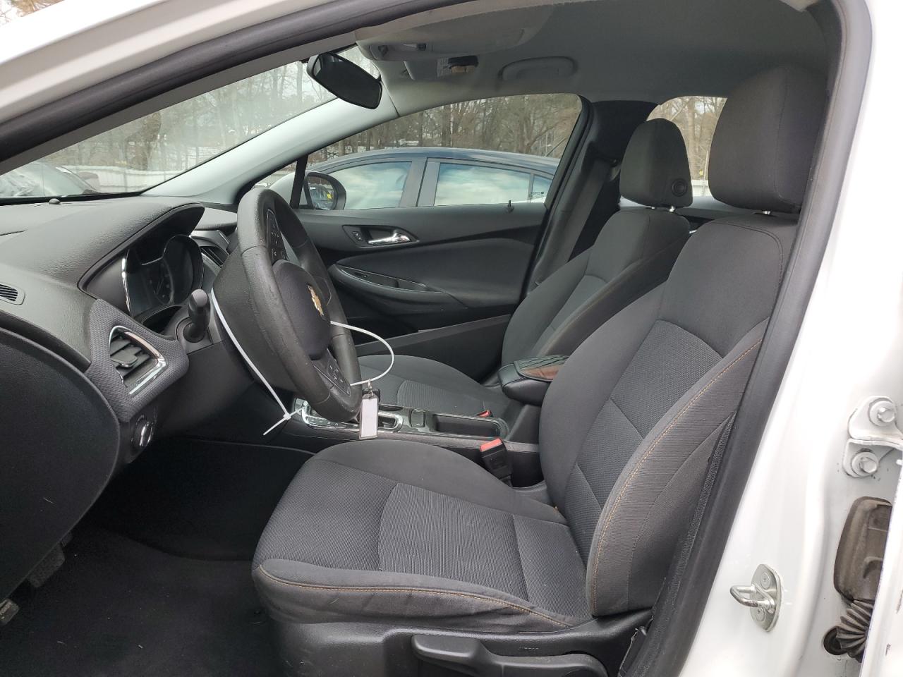 2019 Chevrolet Cruze VIN: 1G1BJ5SM4K7102343 Lot: 85624874