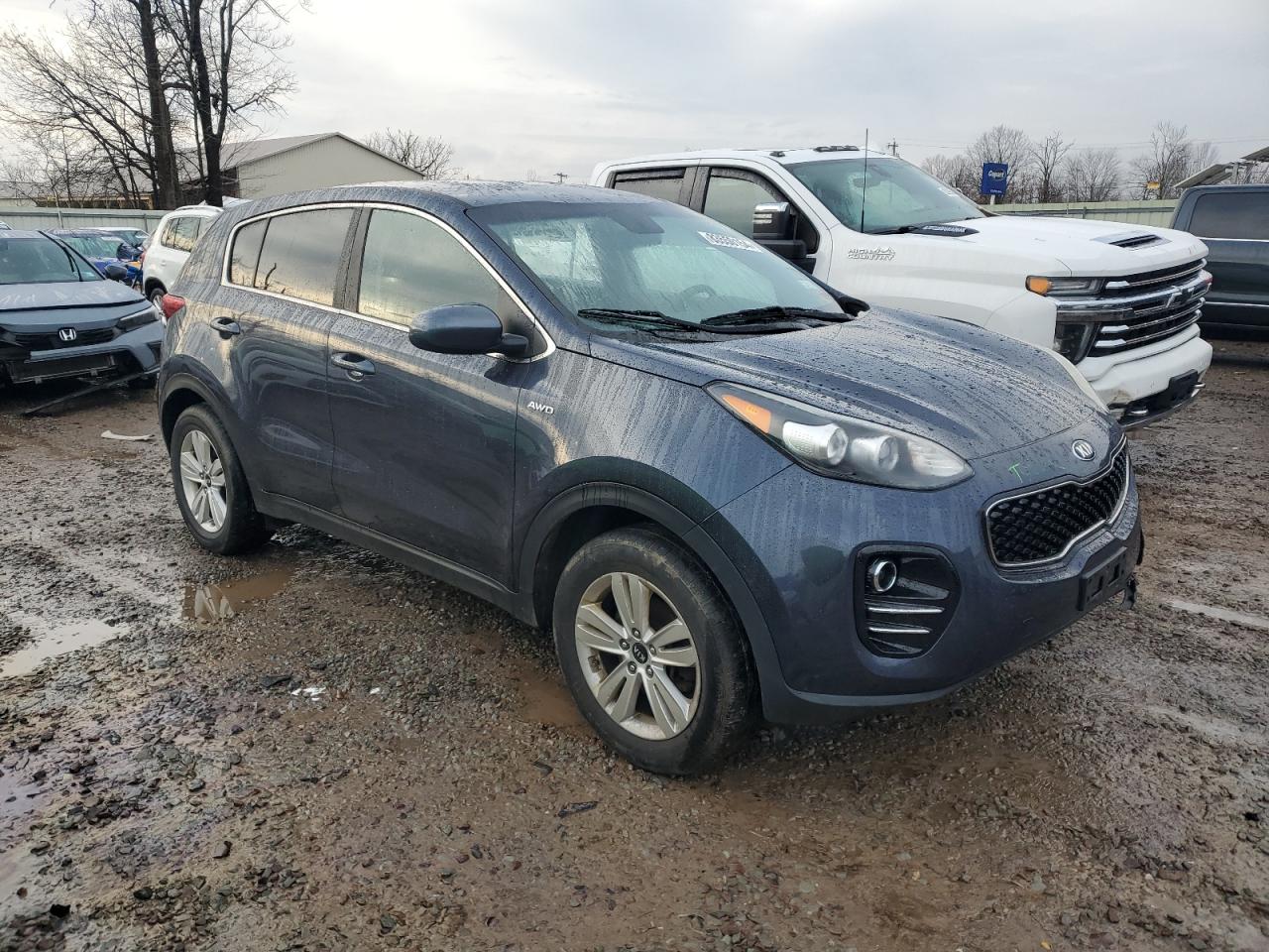 VIN KNDPMCAC4K7561695 2019 KIA SPORTAGE no.4