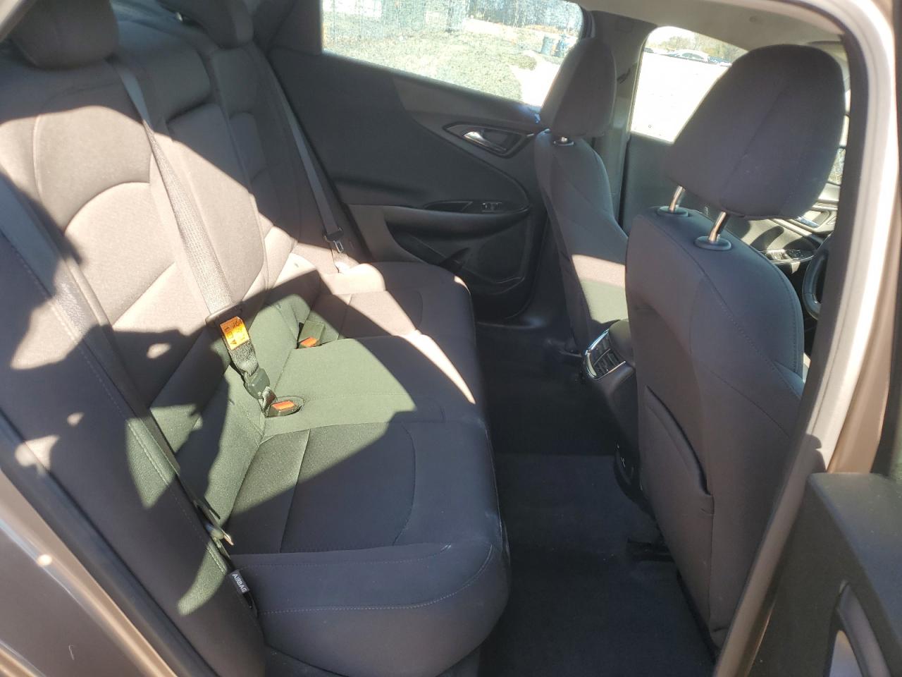 2018 Chevrolet Malibu - Image 10