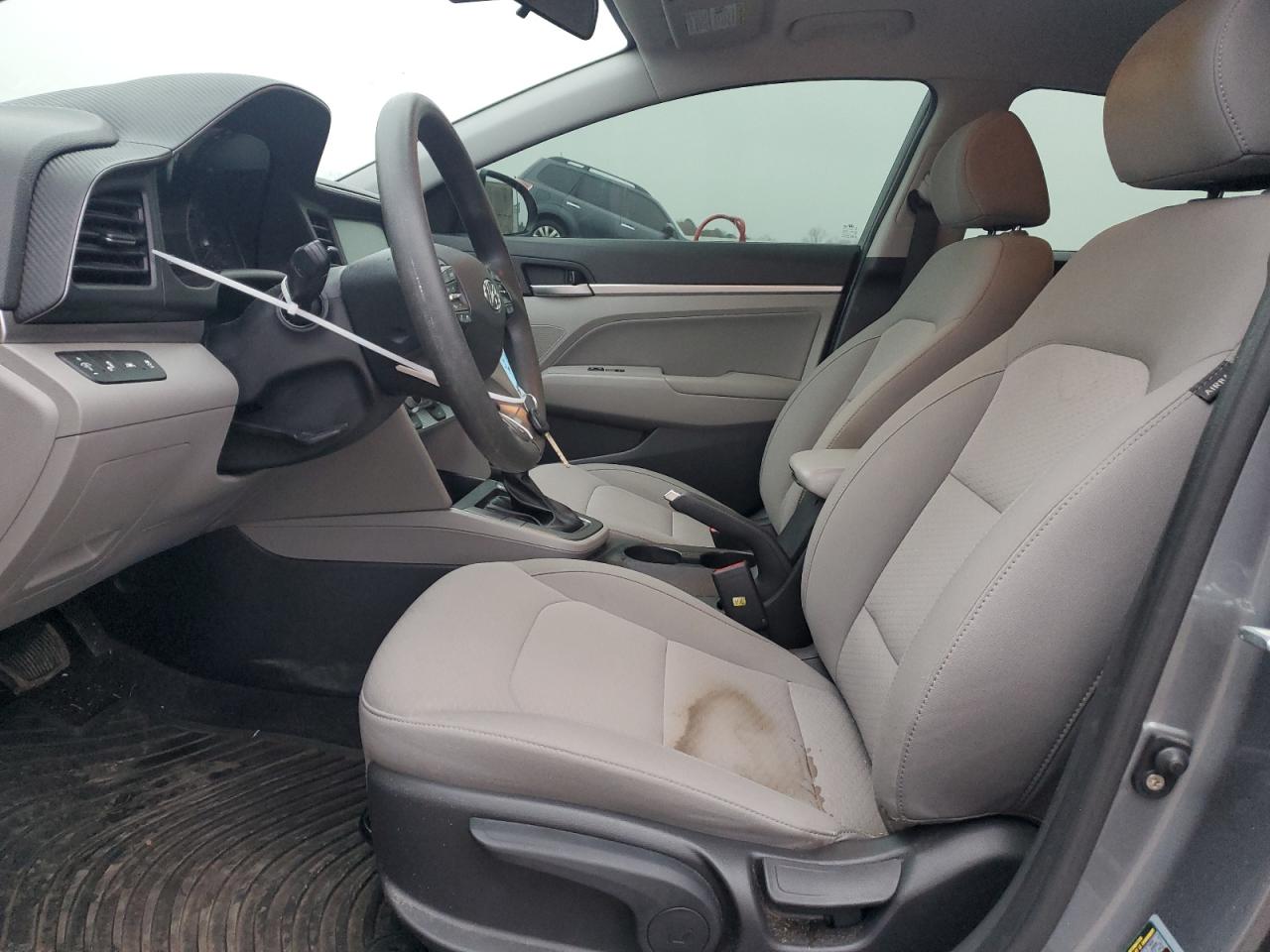 2019 Hyundai Elantra - Image 7