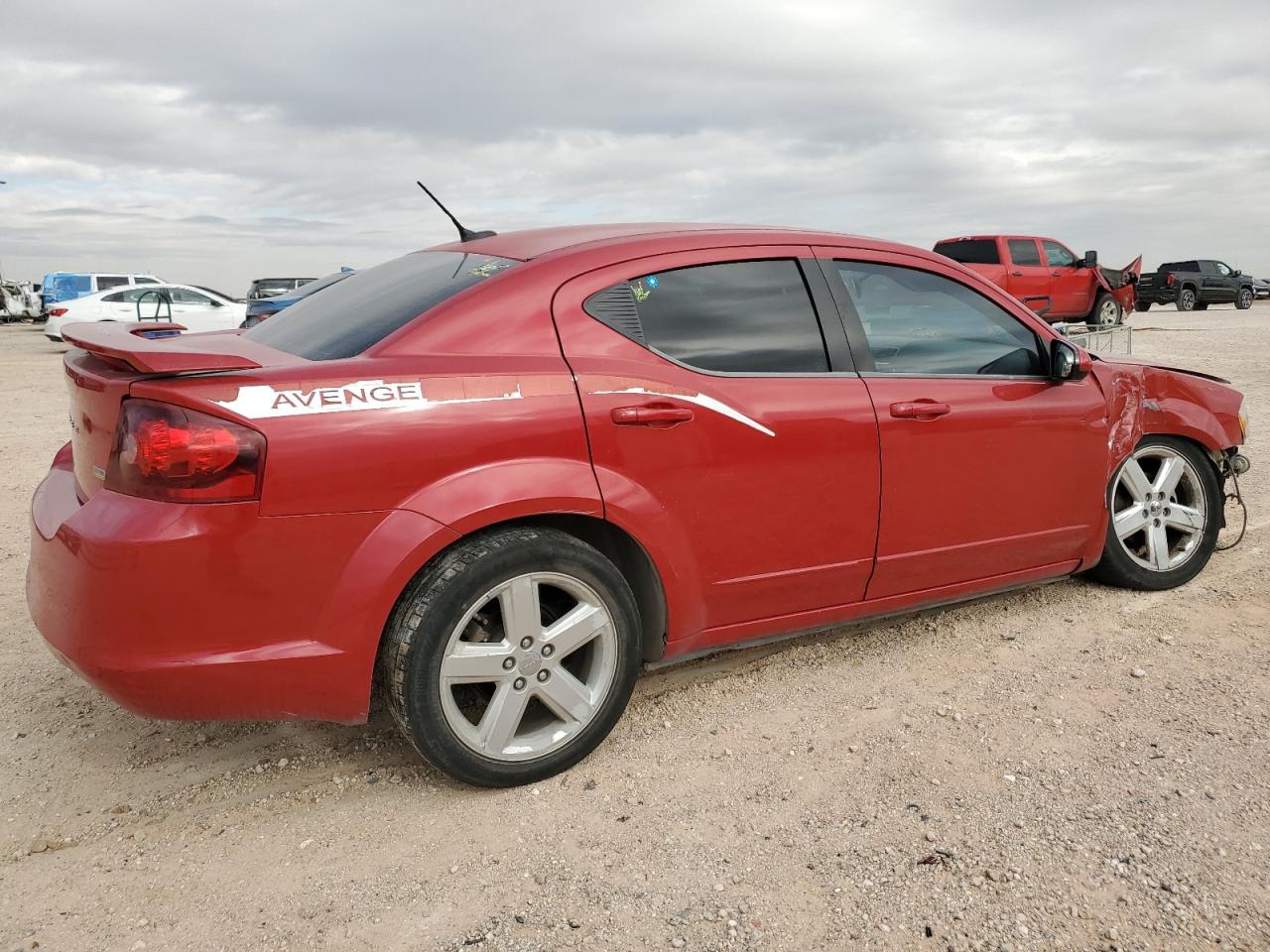 VIN 1C3CDZCG7DN666638 2013 DODGE AVENGER no.3