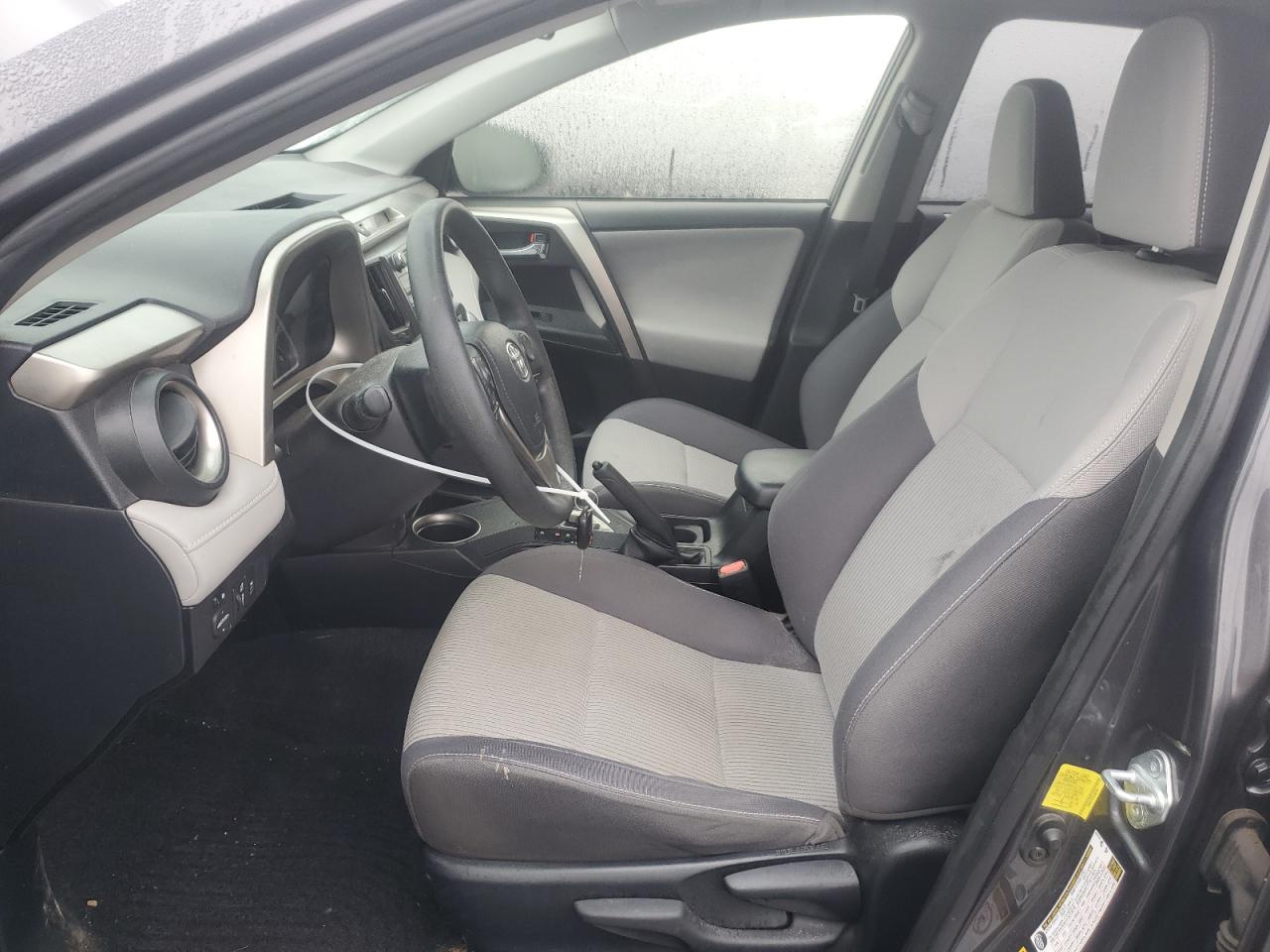 2015 Toyota RAV 4 - Image 7