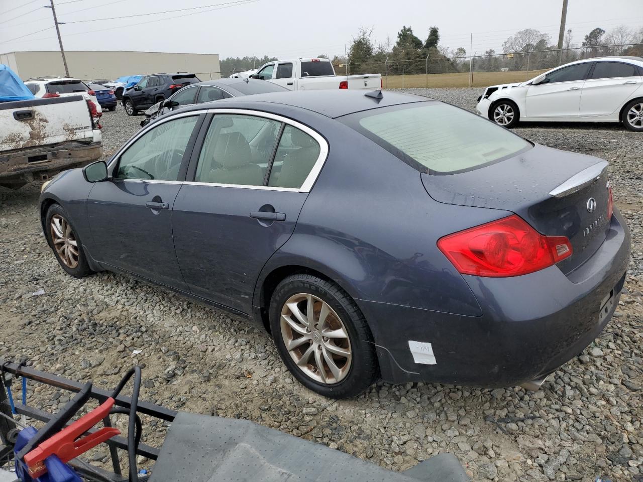 2009 Infiniti G - Image 2