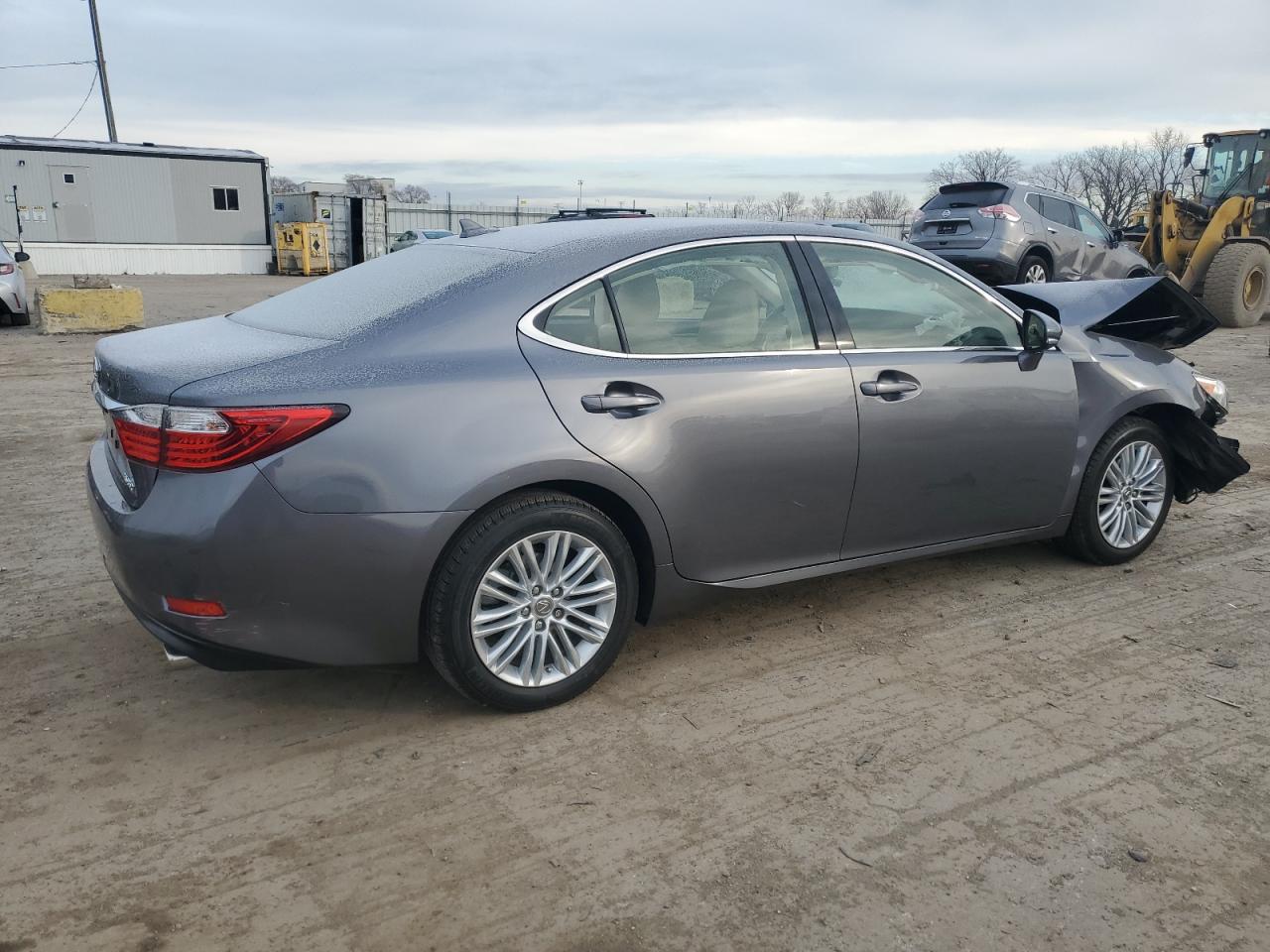2013 Lexus ES - Image 3