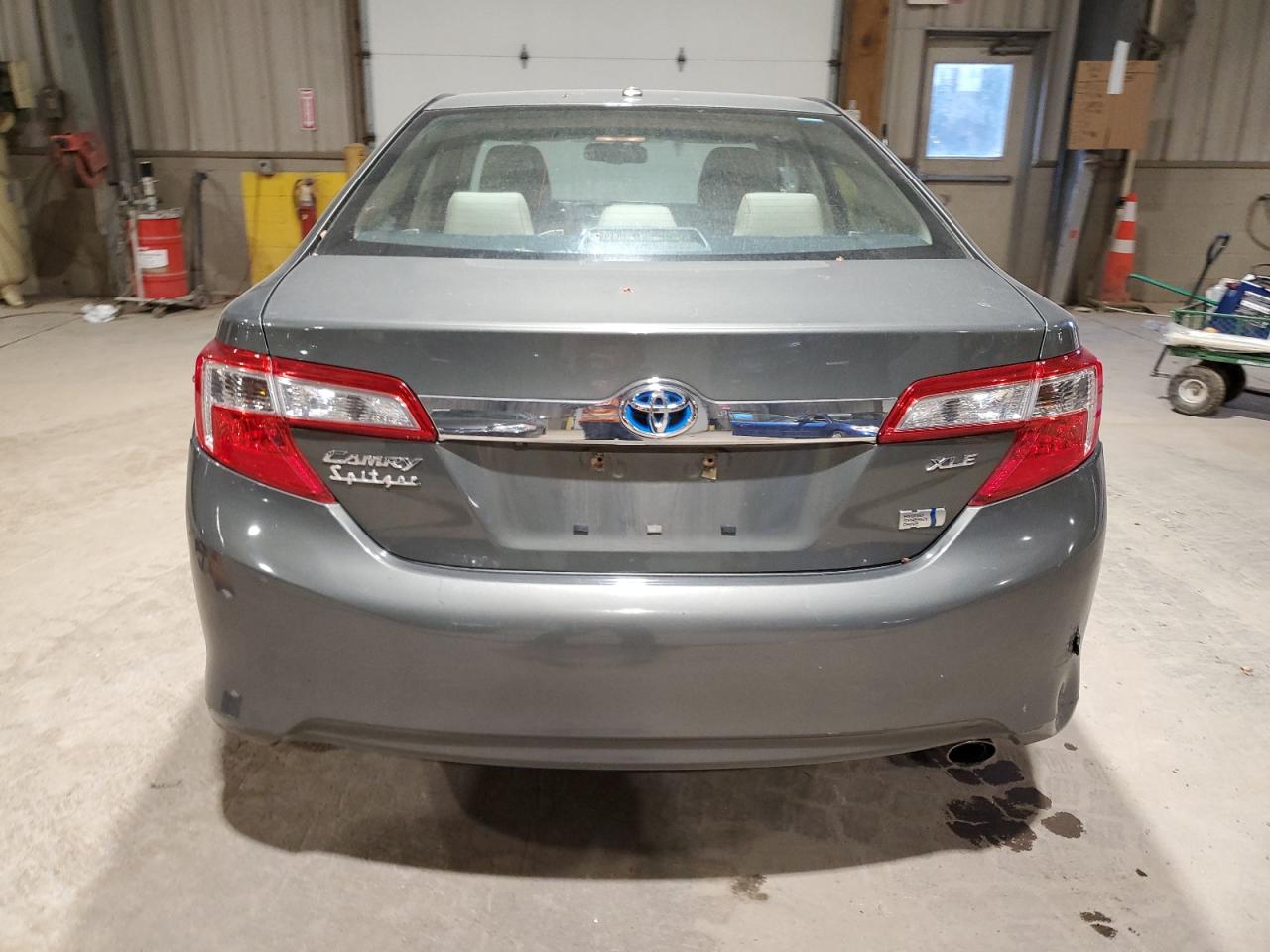 2012 Toyota Camry - Image 6