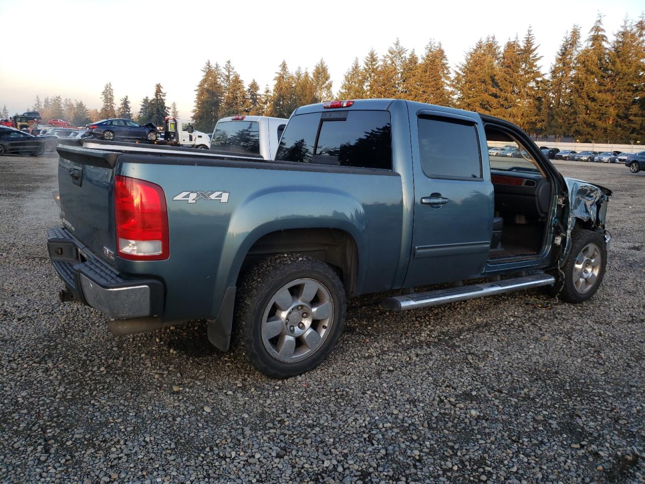 2010 GMC Sierra - Image 3