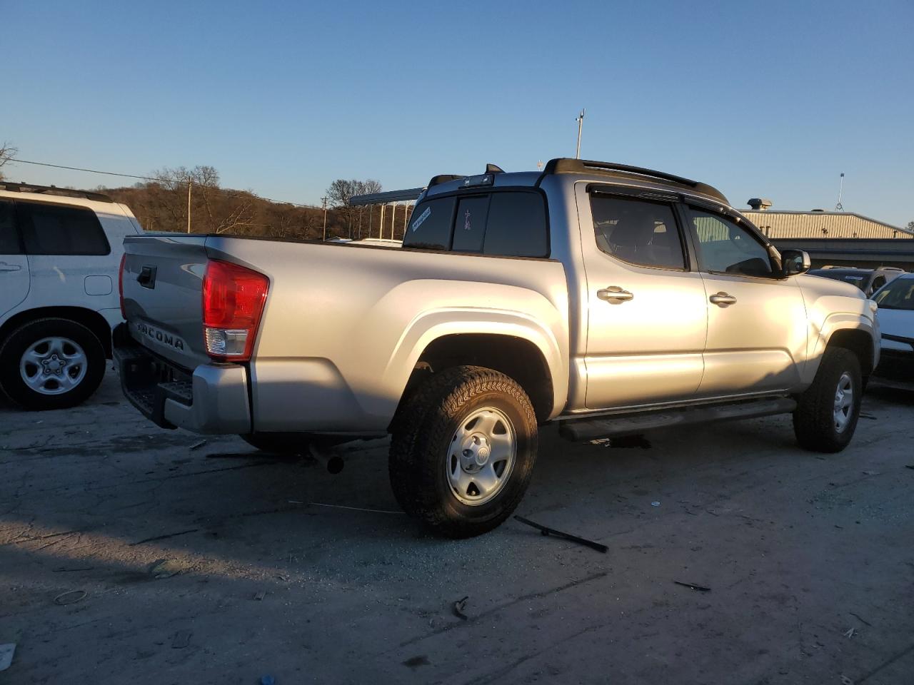 VIN 5TFAX5GN1HX103090 2017 TOYOTA TACOMA no.3