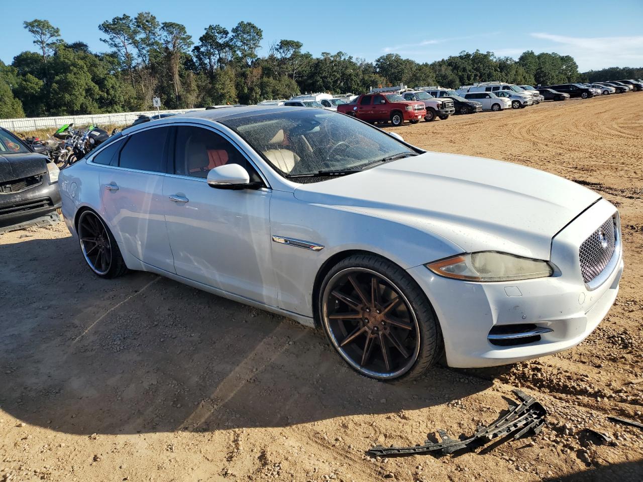 2013 Jaguar XJ - Image 4