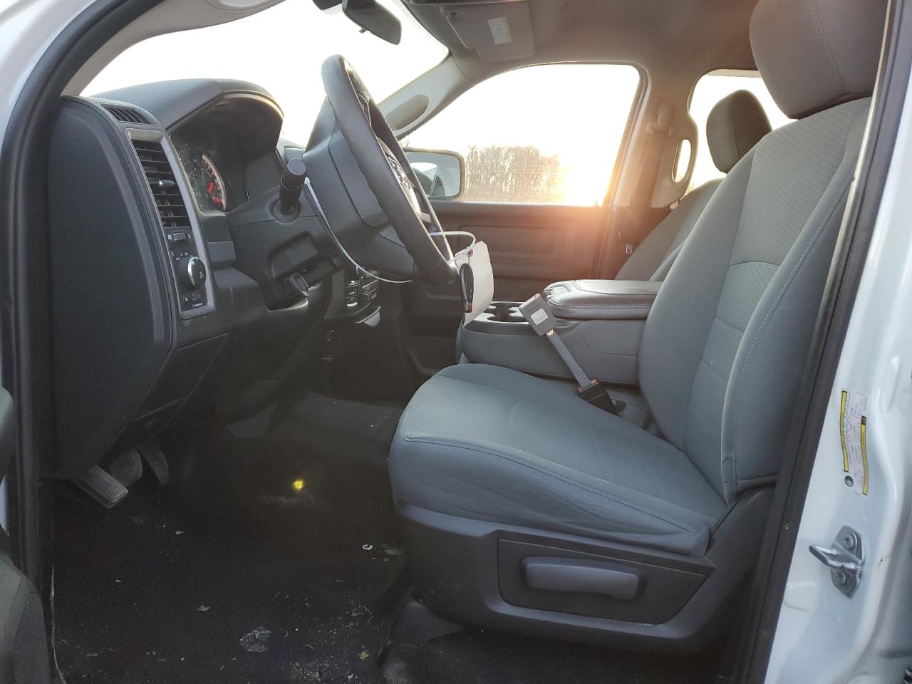 2017 RAM 1500 - Image 7