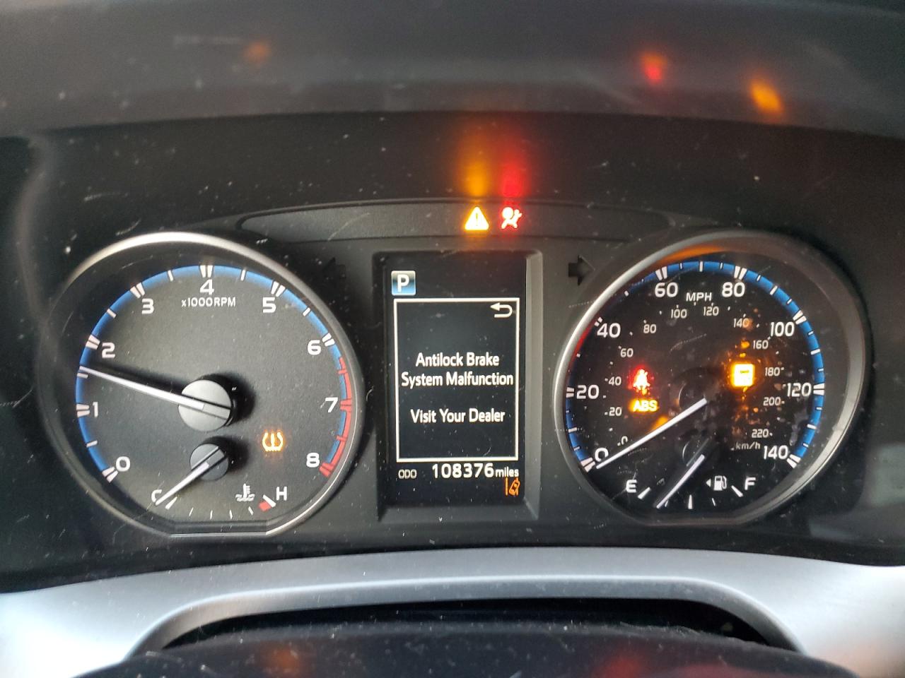 2017 Toyota RAV 4 - Image 9