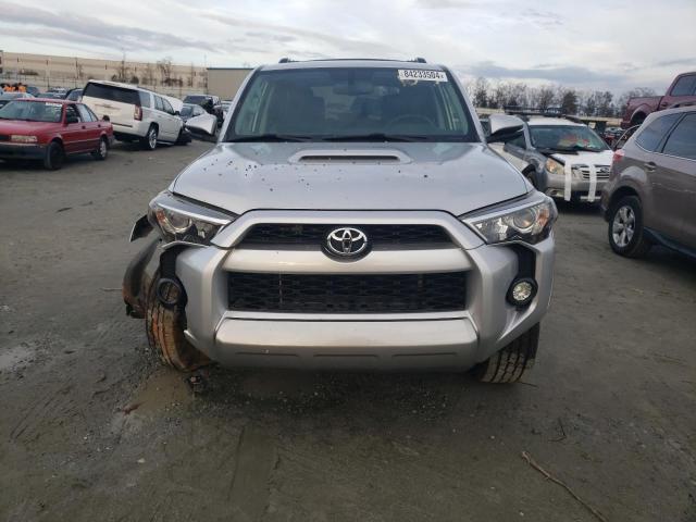  TOYOTA 4RUNNER 2018 Srebrny